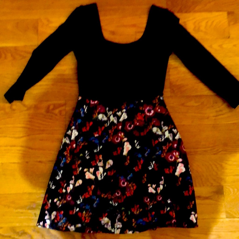 Alice + Olivia flower bottom mini dress